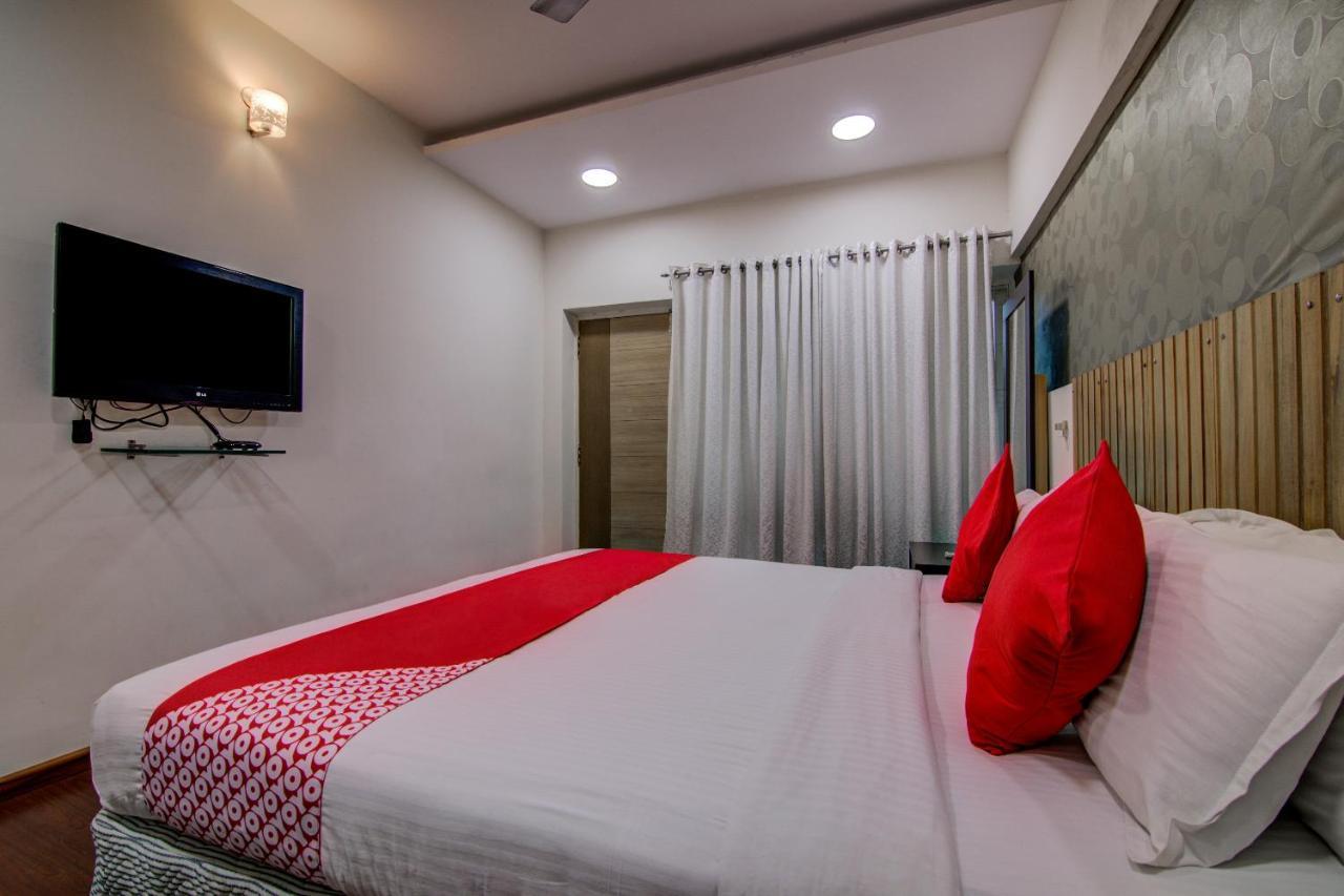 Oyo Hotel 55 Lawsons Bay Jalaripeta Luaran gambar